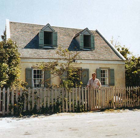 [Bahamas-Saltbox-Scheerer-ext.jpg]