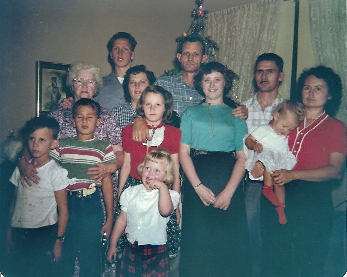 [a-+Dec+1958+-+Family+at+Christmas.jpg]