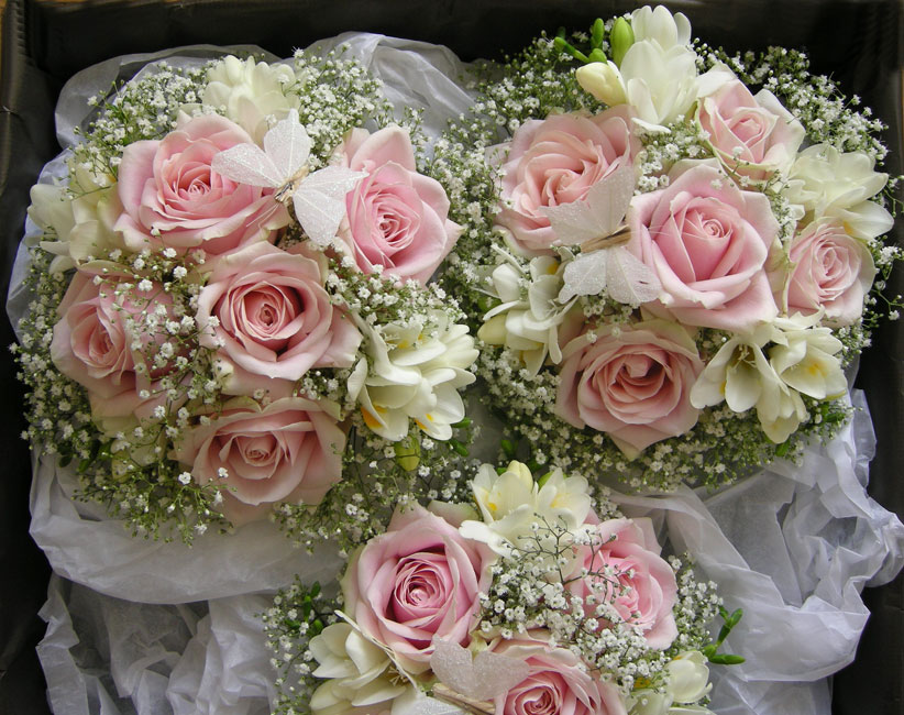 Dusky Pink Rose Hand Tied Bridal Helens gorgeous trailing bouquet of pink 