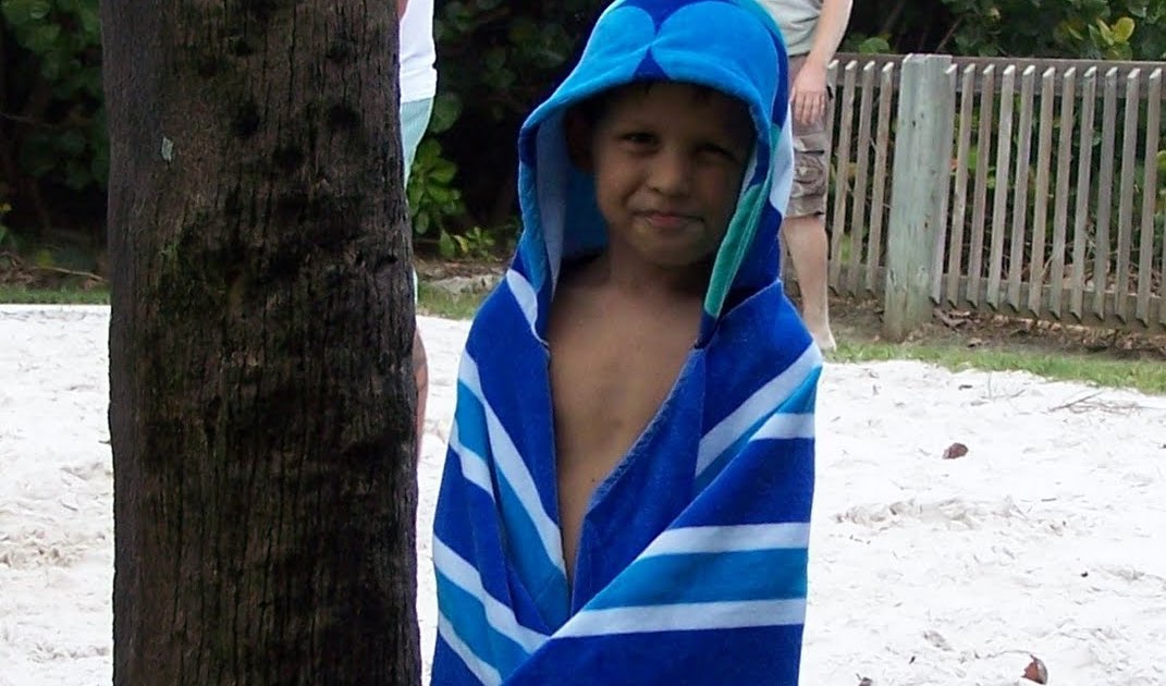 carolina fair Make some hooded beach towels with my free pattern!