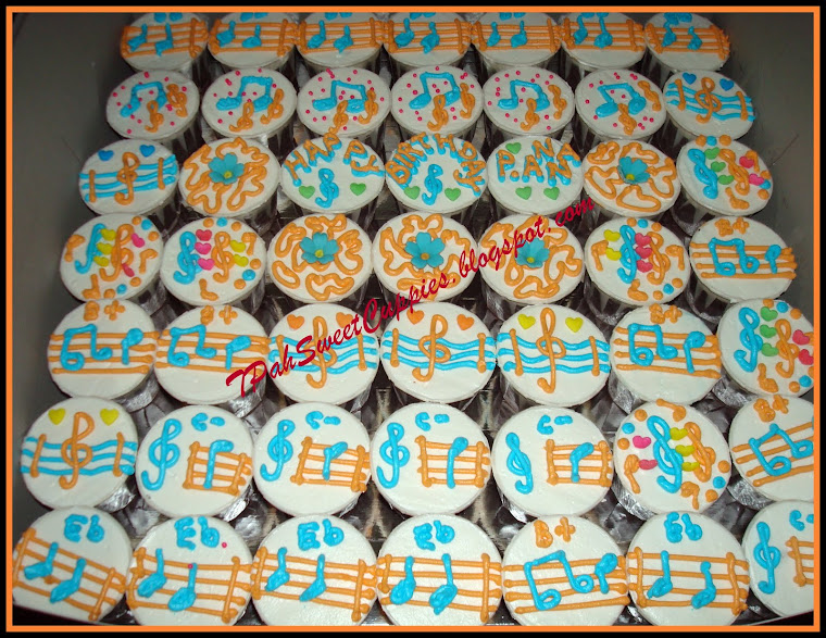 MUSIC NOTES CUPCAKES