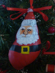 And a Snail Shell Santa for my mini Christmas tree