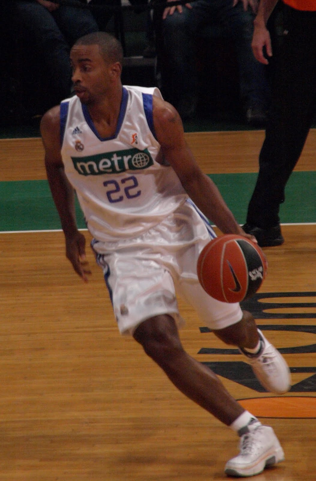 [o_real_madrid_baloncesto-129852.jpg]