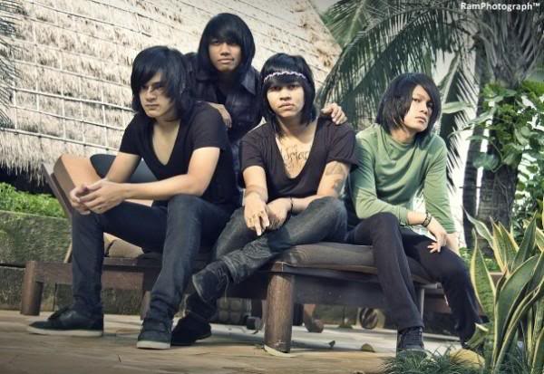 New Formation Of Killing Me Inside