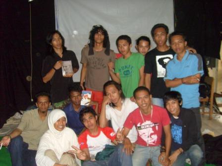 [warga.JPG]