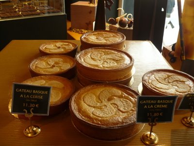 [gateaubasque1.jpg]