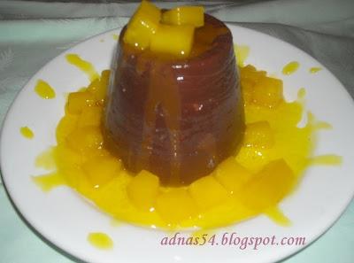 Articole culinare : Pudding de cacao pe pat de ananas