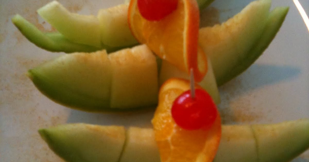 Becka Eats Old School Melon Boats (v)