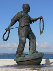 Memorial at Newlyn Promenade