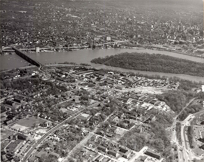 Ode Street Tribune views of Rosslyn from the air