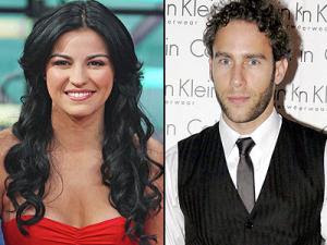 Maite Perroni vota al dominicano Carlos de la Mota