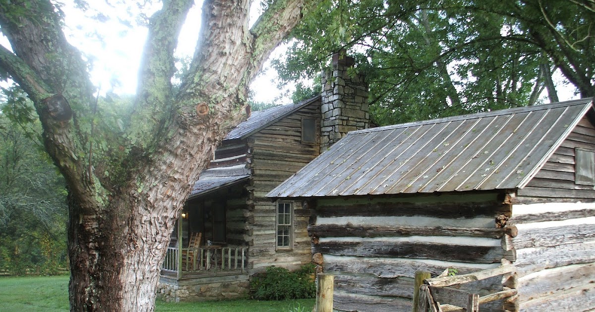 Gatlinburg Bed and Breakfast features historic outpost cabin