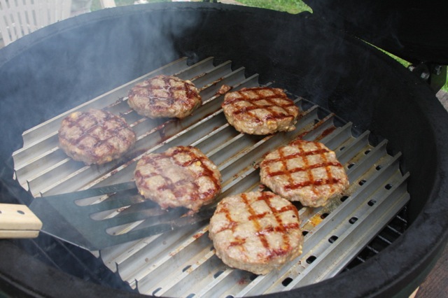[BGE+large+with+burgers.jpg]