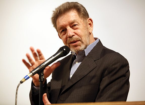 [ecgpetehamill07a.jpg]