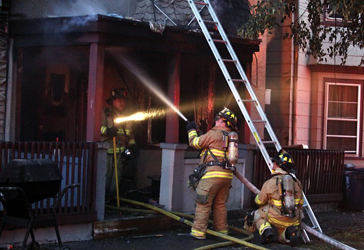 [ecgnewbrgfire02a.jpg]