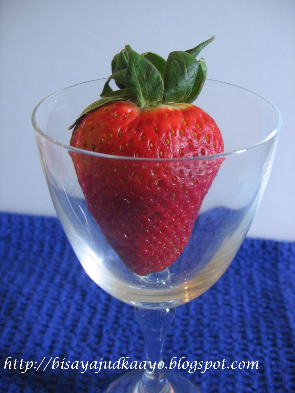 Inato lang Filipino Cuisine and More STRAWBERRY STUFFED WITH NUTELLA