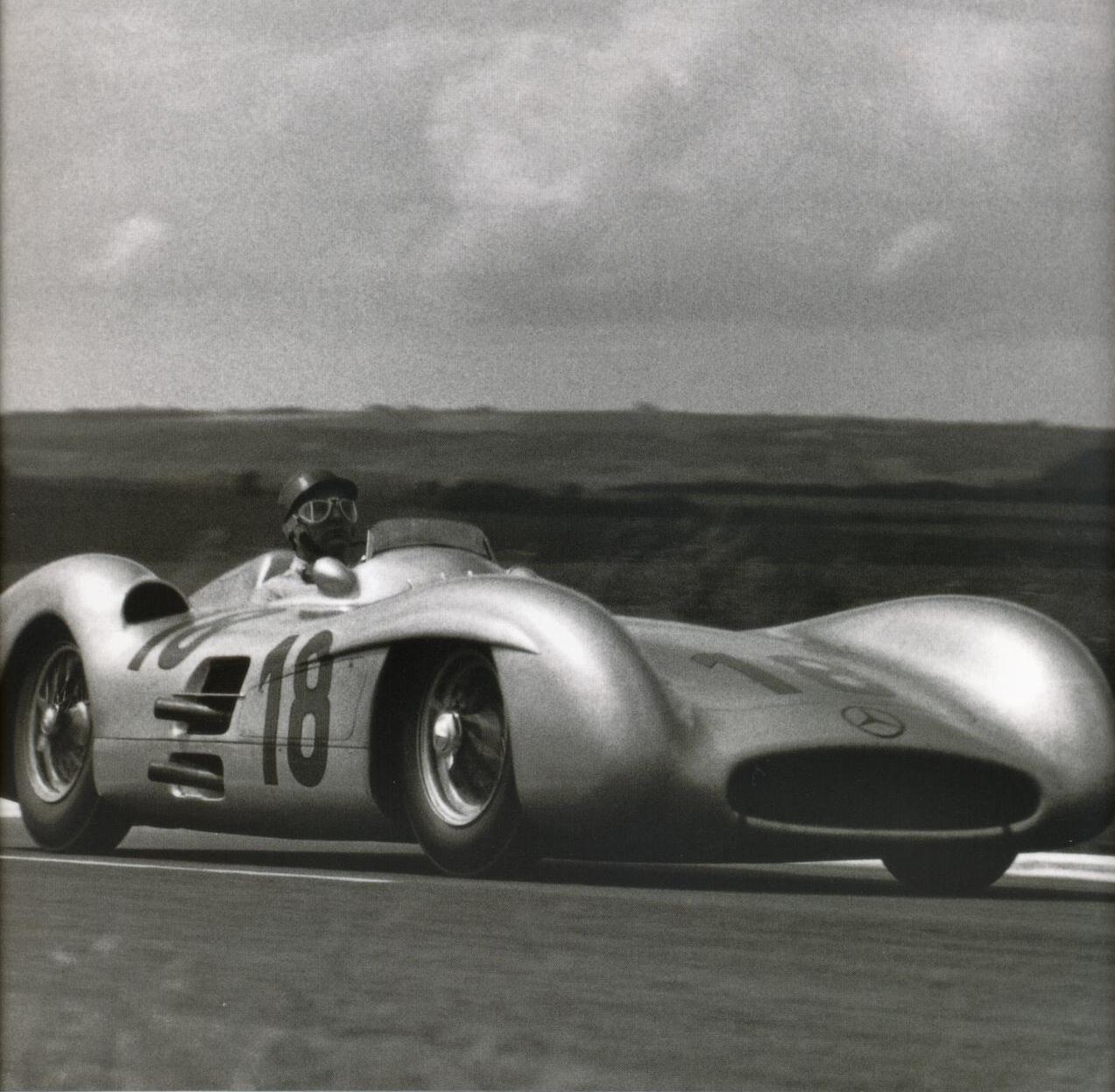 Хуан-Мануэль Фанхио за рулем Mercedes W196