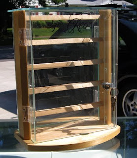 jewelry displays cases glass 2009