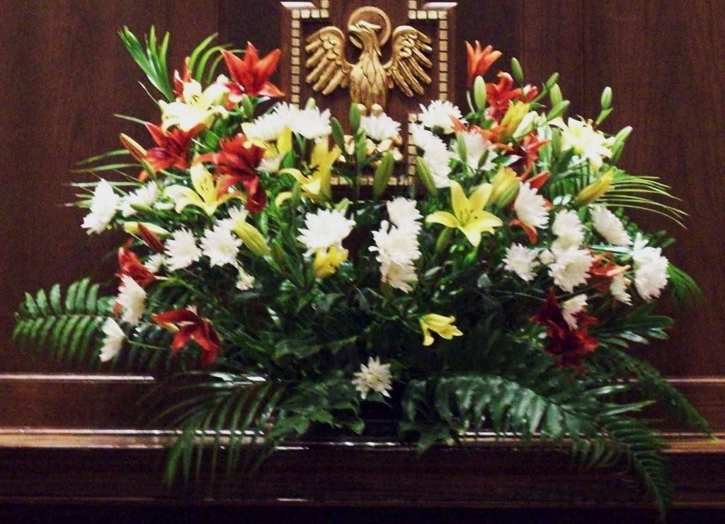 Come and See St. Thomas Altar Flowers October 2010