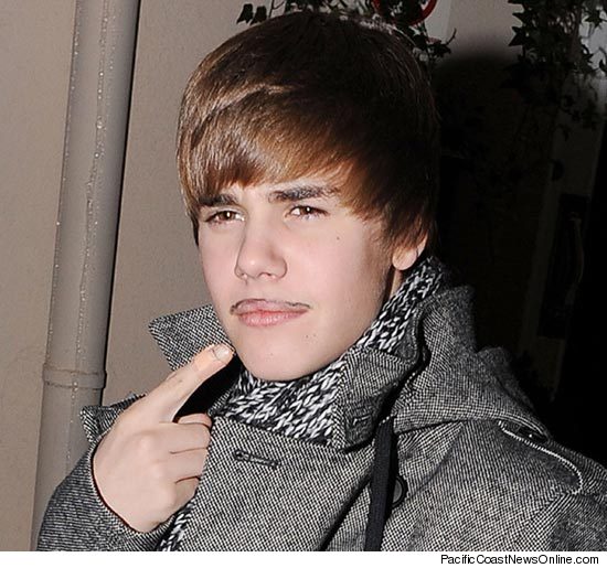 justin bieber new pics december 2010. Justin Bieber New Haircut 2010