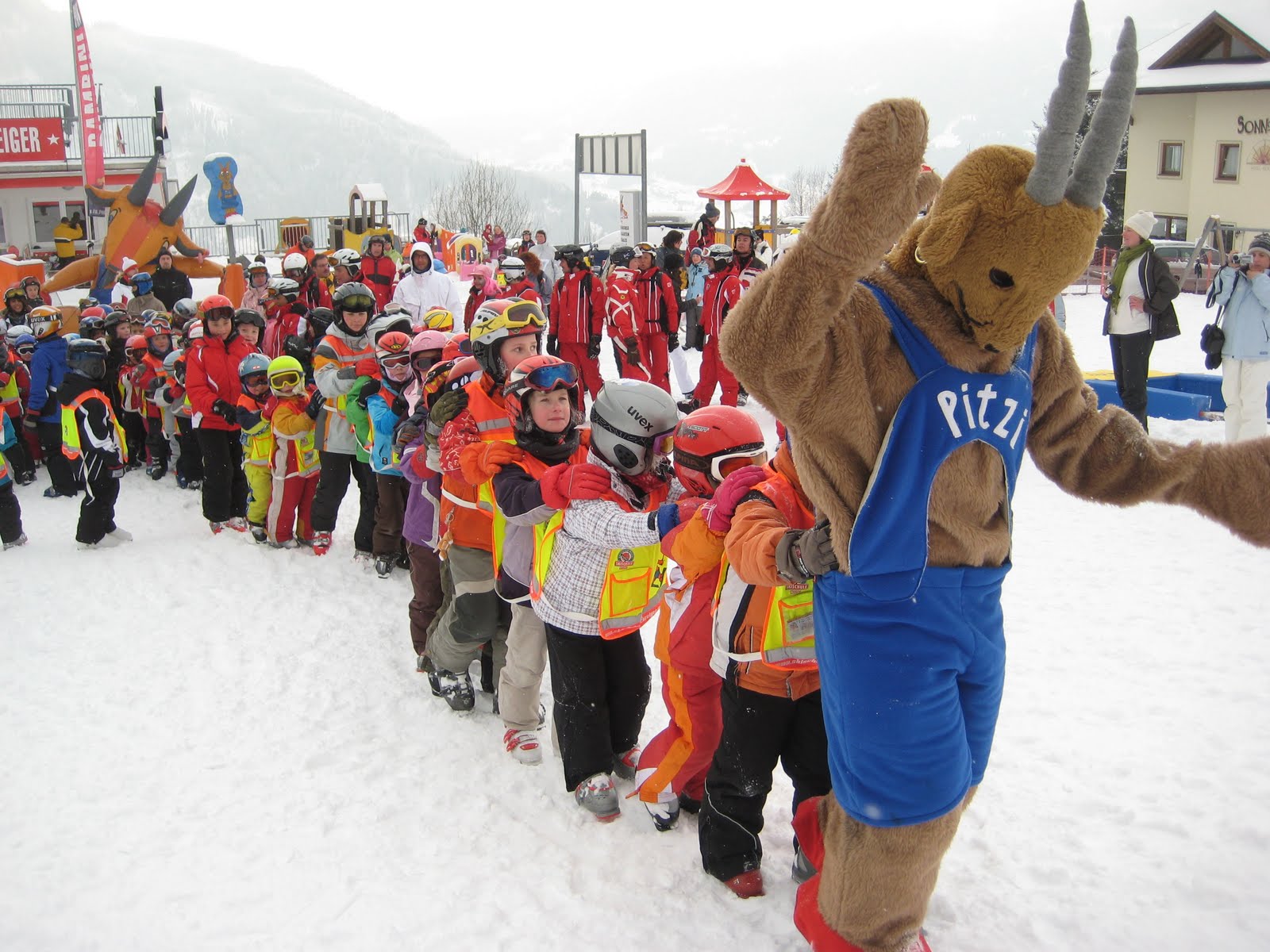 Unterstutzung Vom Ski Rennsport Fur Kinder Und Jugendlichen Der