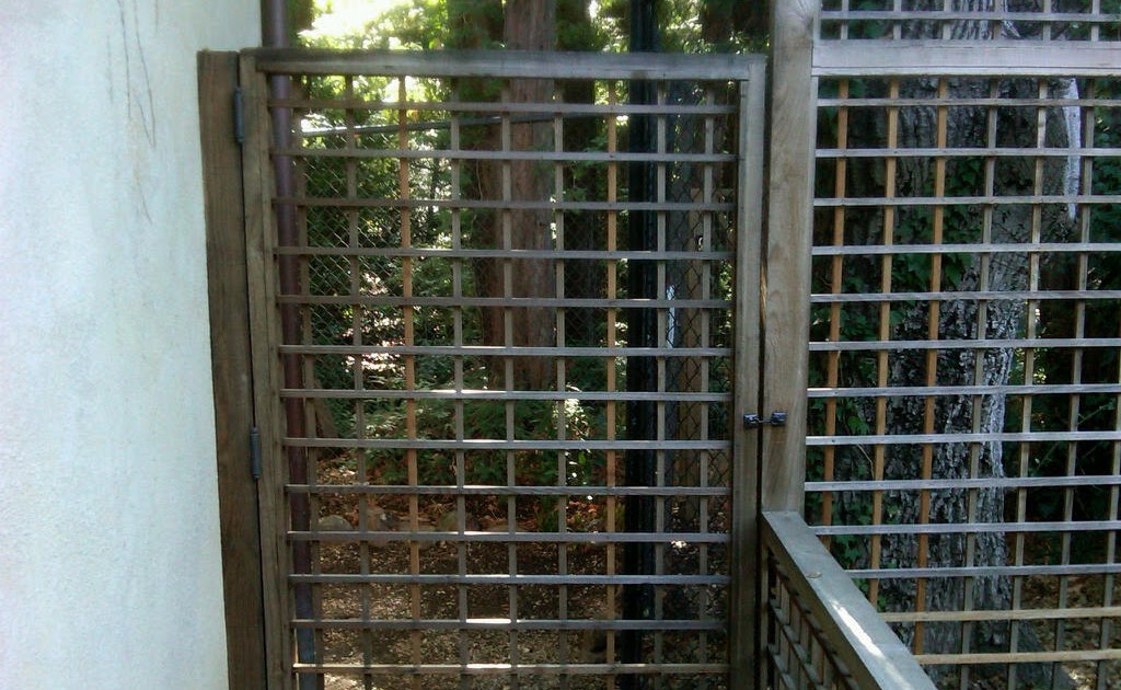 Build A Fence wood lattice gate