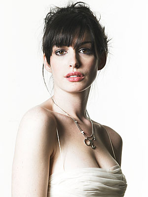 [Anne+Hathaway.jpg]