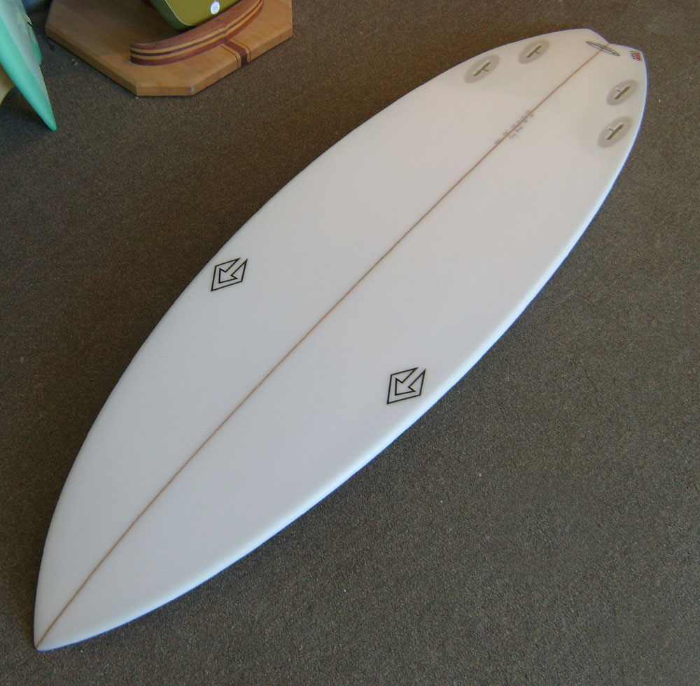 [GH_quad_bottom_shortboard.jpg]