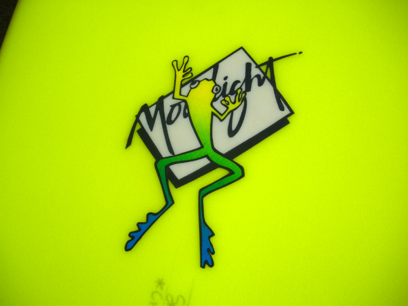 [big_moonlight_glassing_frog_lam.jpg]