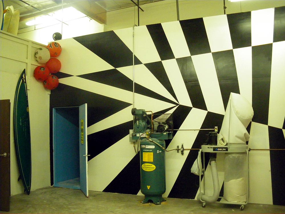 [chris_shop_painted.jpg]