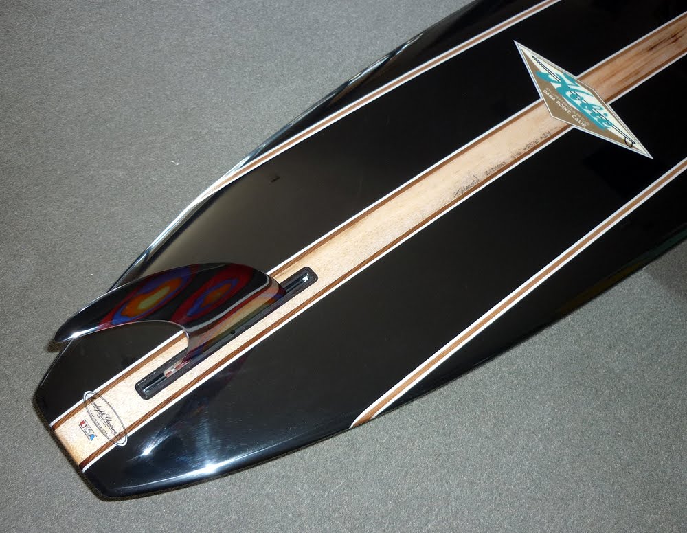 [black_hobie_tail.jpg]