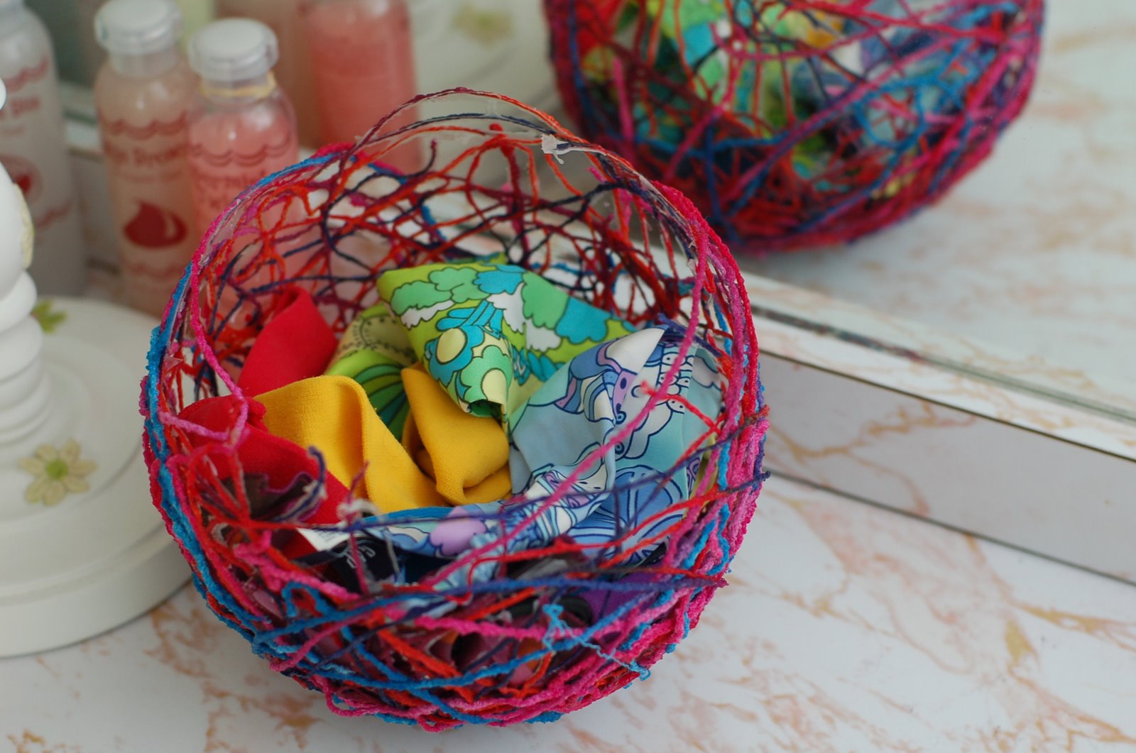 Fidgety Fingers: YARN MACHE CRAFTS
