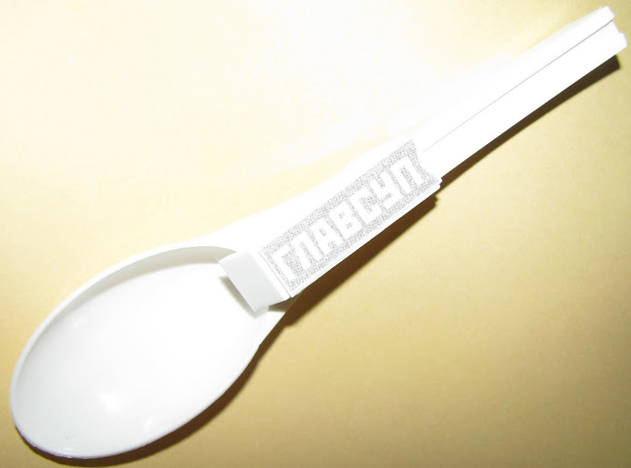 Spoon-D с эскизом логотипа