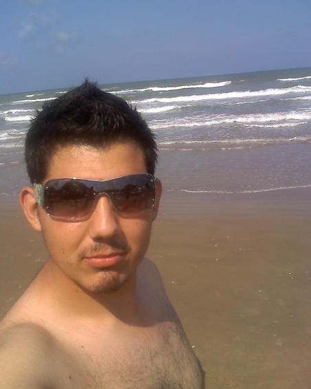 EL NACO ES UNIVERSAL: EL NACO EN LA PLAYA