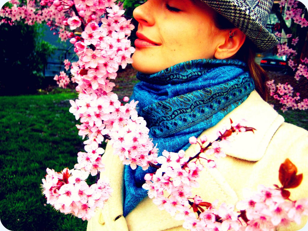 [me+and+the+cherry+blossoms.jpg]