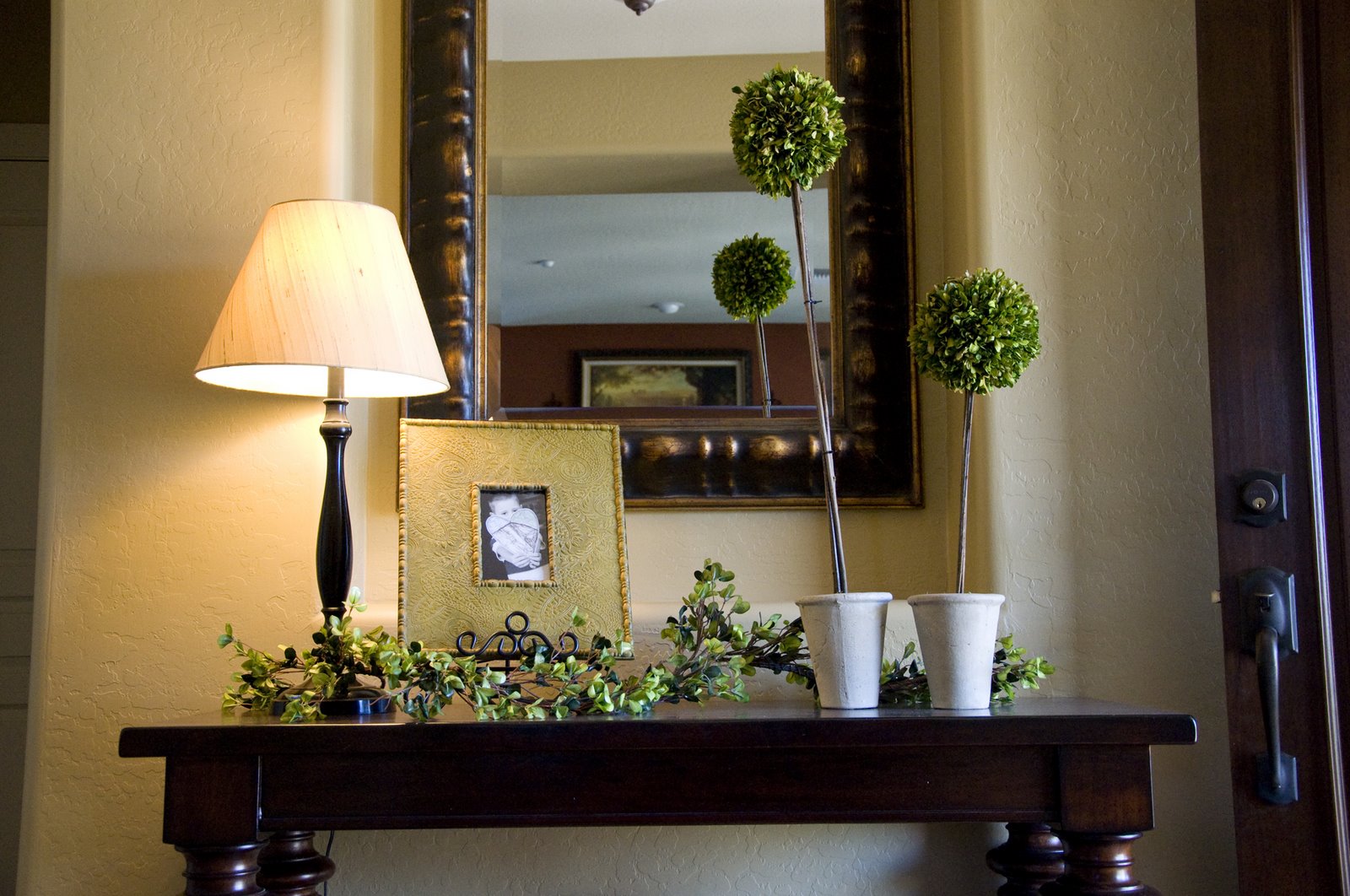 Apartment Entrance Decoration Ideas Apartment Entrance Decoration Ideas