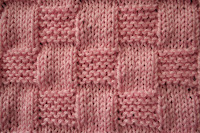 size of premature baby blanket