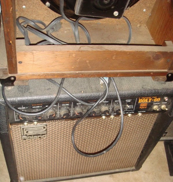 Craigslist Vintage Guitar Hunt Roland Bolt 60 Tube amp in Dallas for 150