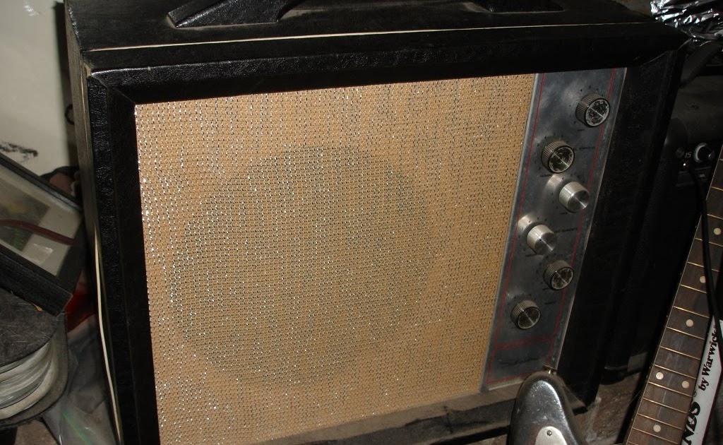 Craigslist Vintage Guitar Hunt Silvertone 1472 Tube amp in Austin TX for 250