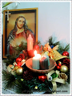 2010 advent wreath on our altar
