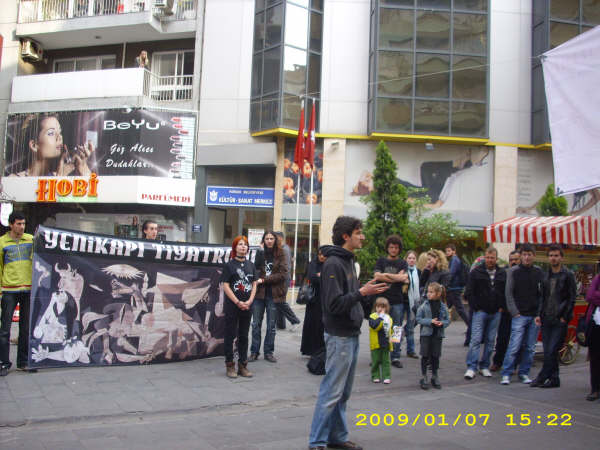 [DSCI0273.JPG]