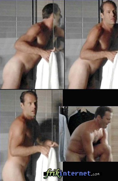 BRUCE WILLIS