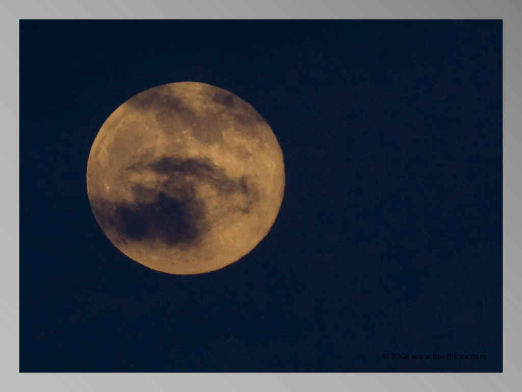 [moon-1.jpeg]