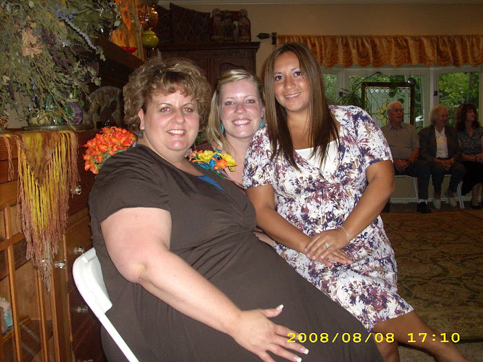 my mother in law, Annie, Lindsey and me