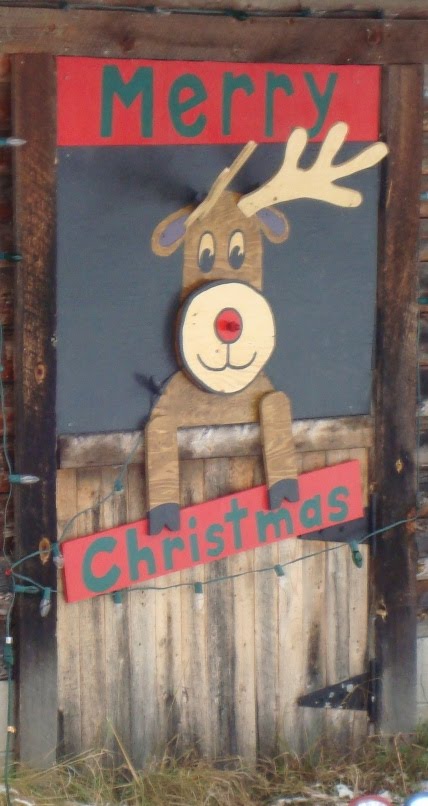 I wanted it to appear as if Rudolph was inside the barn looking out I wanted it to appear as if Rudolph was inside the barn looking out
