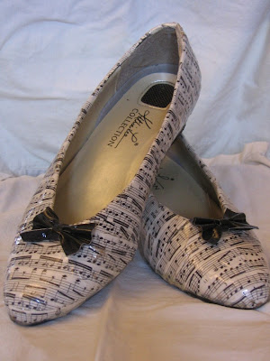فن الديكوباج  Decoupage_shoes