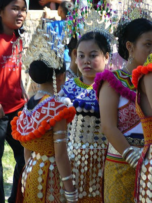 ROSLIZAS: KEBUDAYAAN KAUM DI MALAYSIA