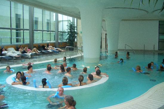 [indoor-pool-with-a-current.jpg]
