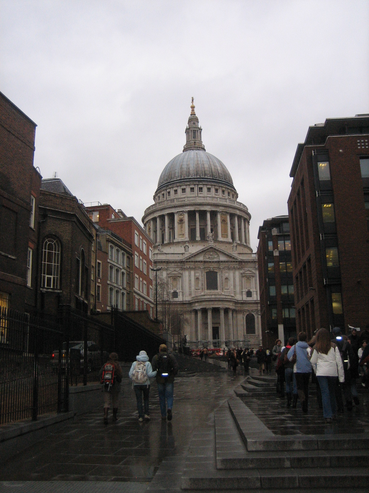 [london+08+194.jpg]