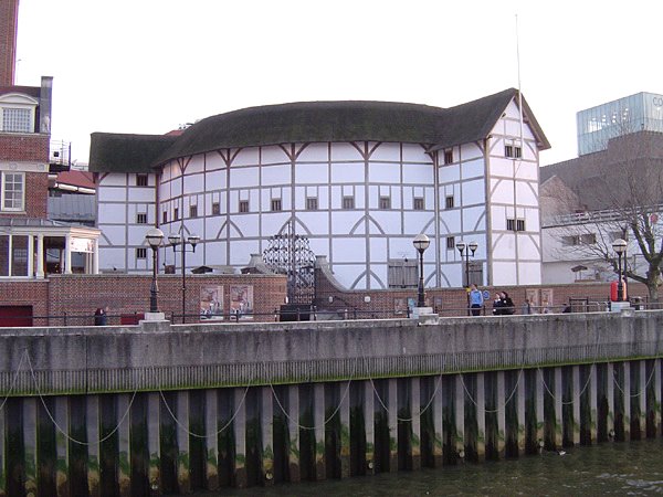 [Shakespeare_Globe_small.bmp]
